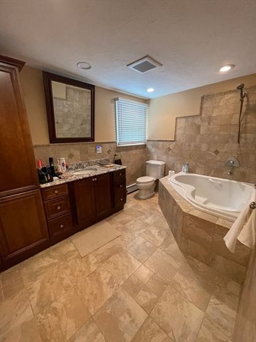 243 Weatherbee Dr, Westwood, MA 02090