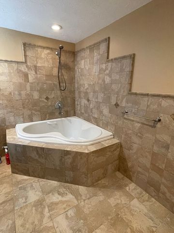 243 Weatherbee Dr, Westwood, MA 02090