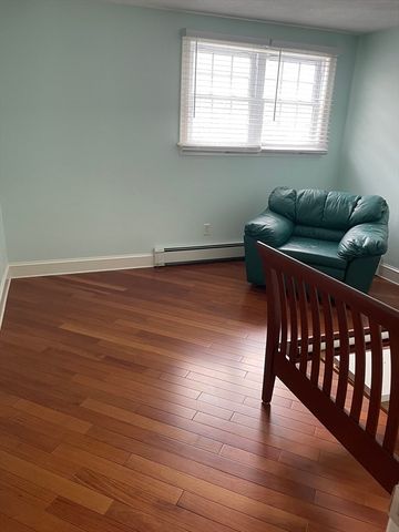 243 Weatherbee Dr, Westwood, MA 02090