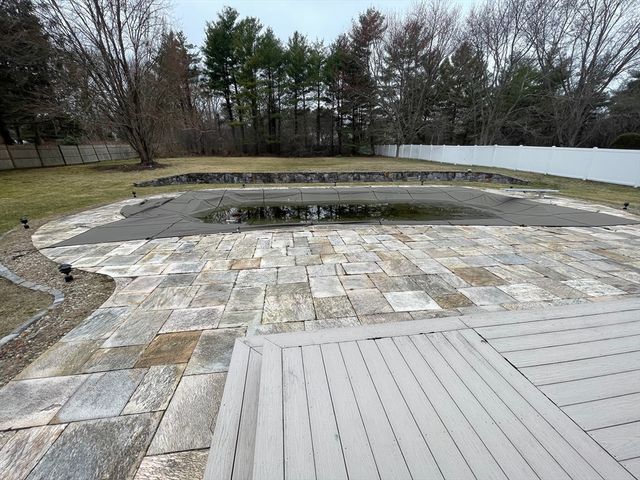 243 Weatherbee Dr, Westwood, MA 02090