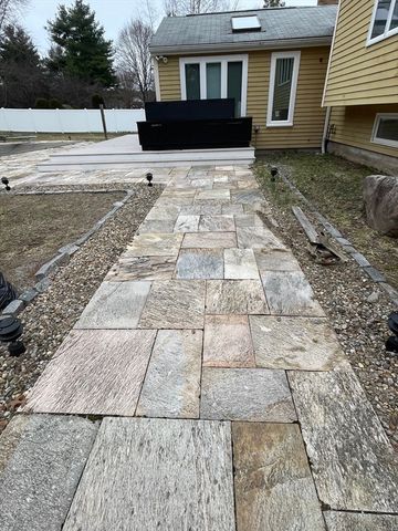243 Weatherbee Dr, Westwood, MA 02090