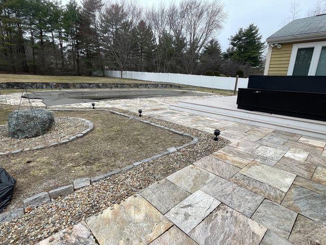 243 Weatherbee Dr, Westwood, MA 02090
