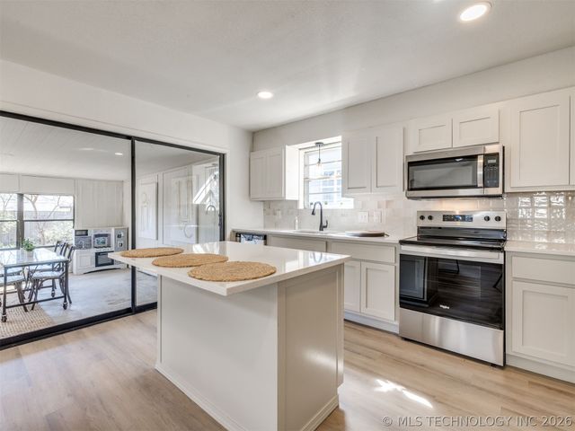 3716 E 85th Street, Tulsa, OK 74137