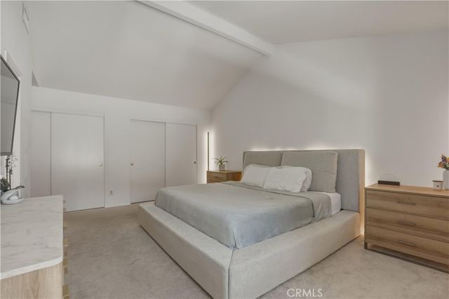 17221 Roscoe 11, Northridge, CA 91325