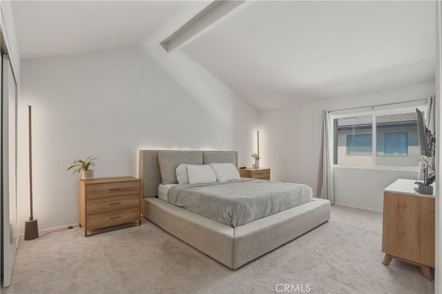 17221 Roscoe 11, Northridge, CA 91325
