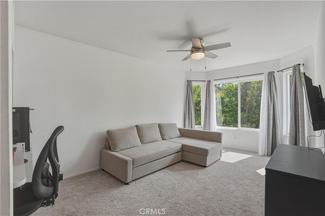 17221 Roscoe 11, Northridge, CA 91325