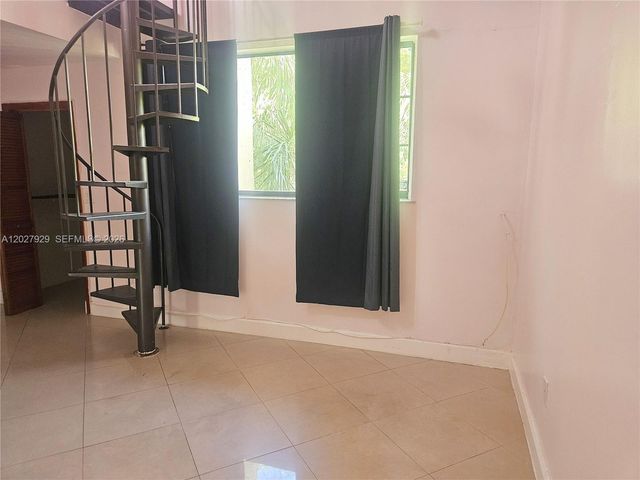 8879 SW 131st Ct 210, Miami, FL 33186