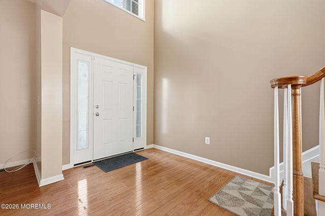 25 Brittany Court, Atlantic Highlands, NJ 07716