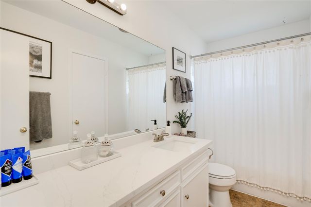 2004 Abbey CIR, Austin, TX 78727