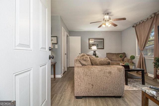 127 Ruzelle Drive SE, Atlanta, GA 30354