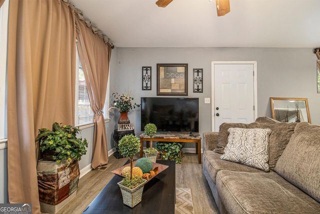 127 Ruzelle Drive SE, Atlanta, GA 30354