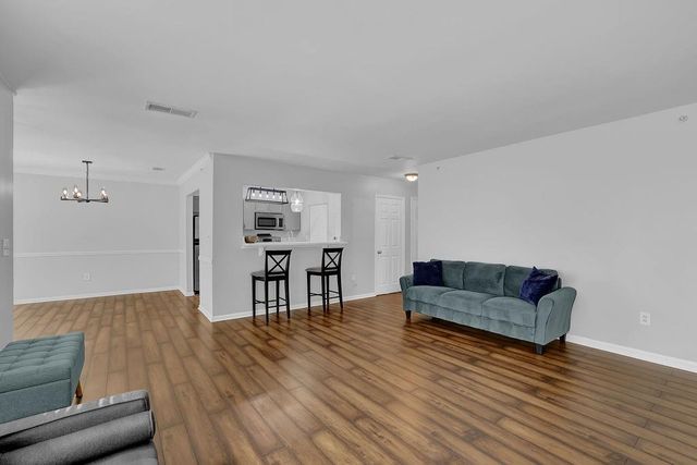 303 Mill Pond SE Court, Smyrna, GA 30082