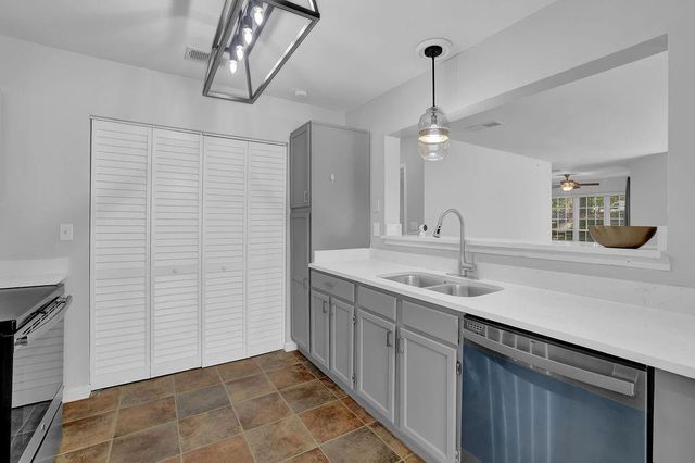 303 Mill Pond SE Court, Smyrna, GA 30082