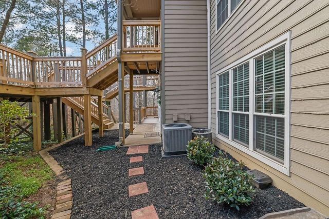 303 Mill Pond SE Court, Smyrna, GA 30082