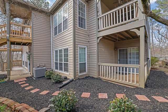 303 Mill Pond SE Court, Smyrna, GA 30082