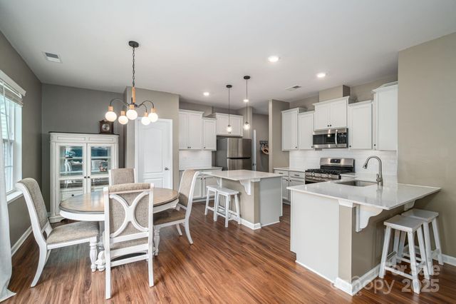 2643 Swamp Chestnut Oak Drive, Gastonia, NC 28056