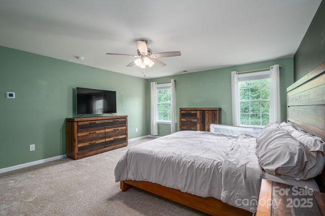 2643 Swamp Chestnut Oak Drive, Gastonia, NC 28056