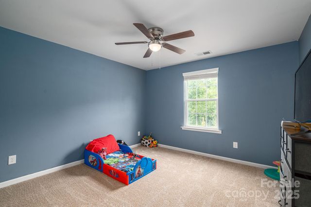 2643 Swamp Chestnut Oak Drive, Gastonia, NC 28056