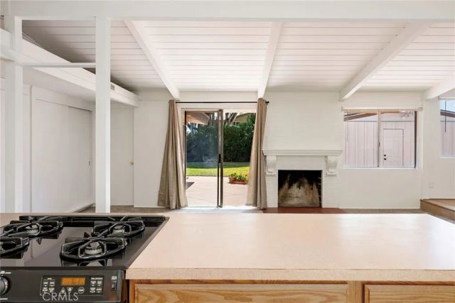 3357 Roxanne, Long Beach, CA 90808
