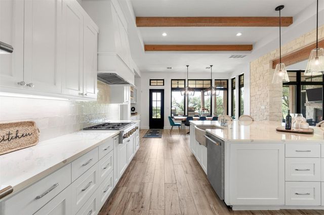 3706 Tuscany DR, Driftwood, TX 78619