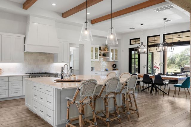 3706 Tuscany DR, Driftwood, TX 78619