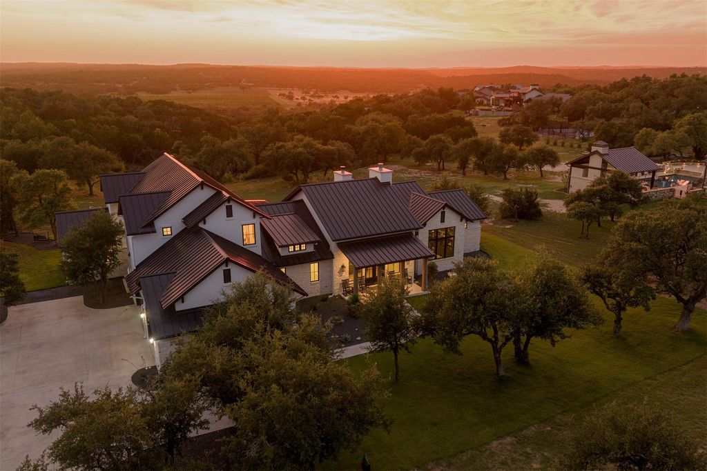 3706 Tuscany DR, Driftwood, TX 78619