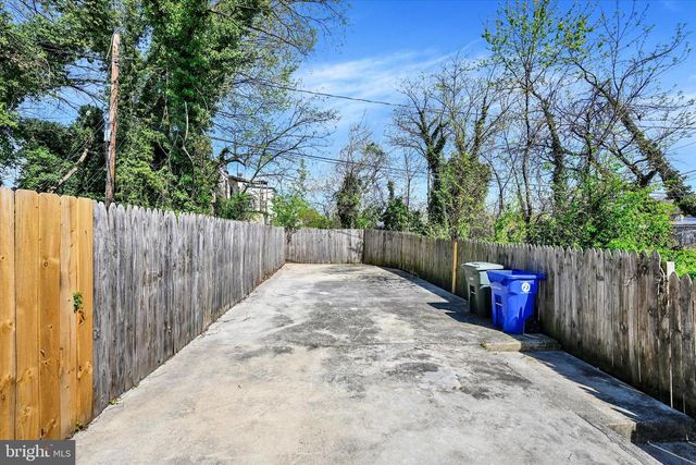 2423 DENISON ST, Baltimore, MD 21216