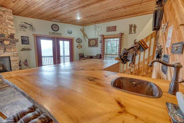 40 Teagan Way, Hiawassee, GA 30546