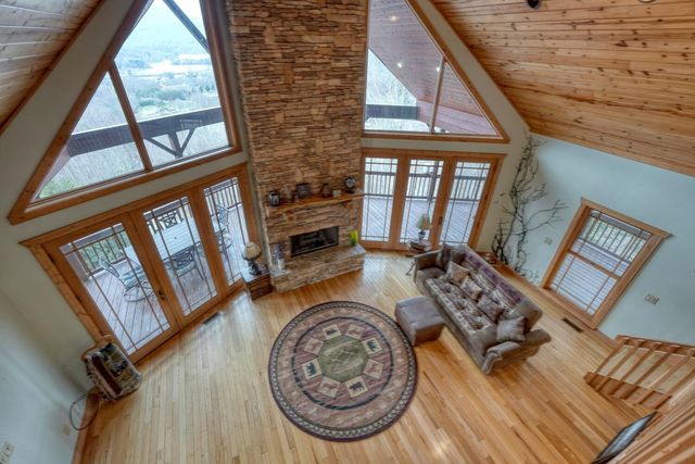 40 Teagan Way, Hiawassee, GA 30546