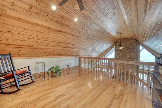 40 Teagan Way, Hiawassee, GA 30546