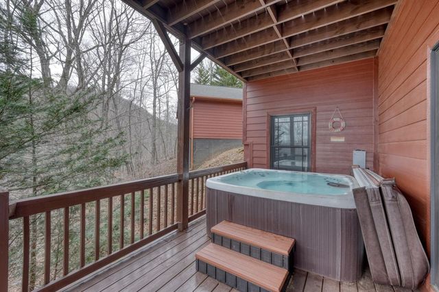 40 Teagan Way, Hiawassee, GA 30546