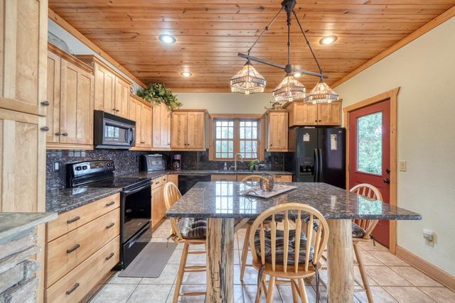 40 Teagan Way, Hiawassee, GA 30546