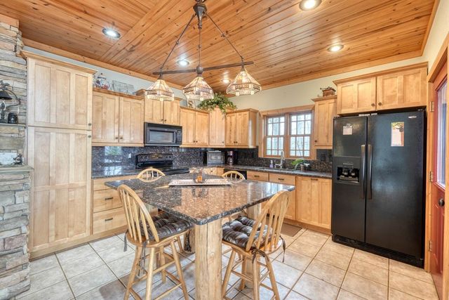 40 Teagan Way, Hiawassee, GA 30546