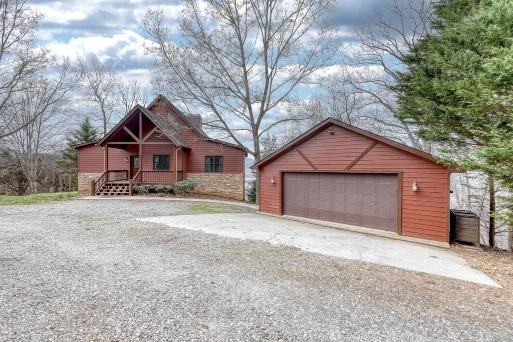 40 Teagan Way, Hiawassee, GA 30546