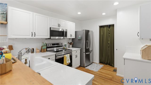 12488 Grace Hill Ln, Glen Allen, VA 23059