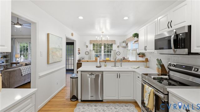 12488 Grace Hill Ln, Glen Allen, VA 23059