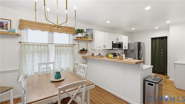 12488 Grace Hill Ln, Glen Allen, VA 23059