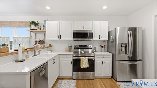 12488 Grace Hill Ln, Glen Allen, VA 23059
