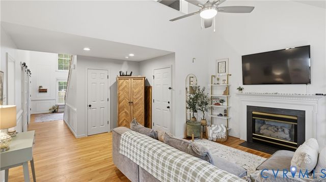 12488 Grace Hill Ln, Glen Allen, VA 23059
