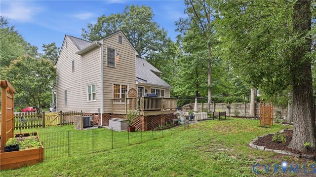 12488 Grace Hill Ln, Glen Allen, VA 23059