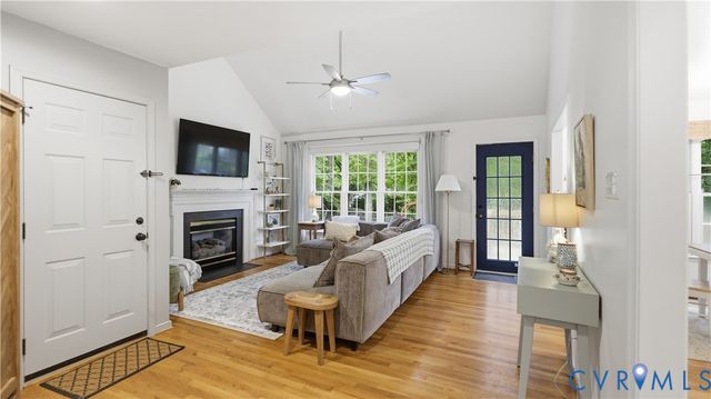 12488 Grace Hill Ln, Glen Allen, VA 23059