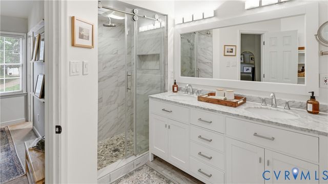 12488 Grace Hill Ln, Glen Allen, VA 23059