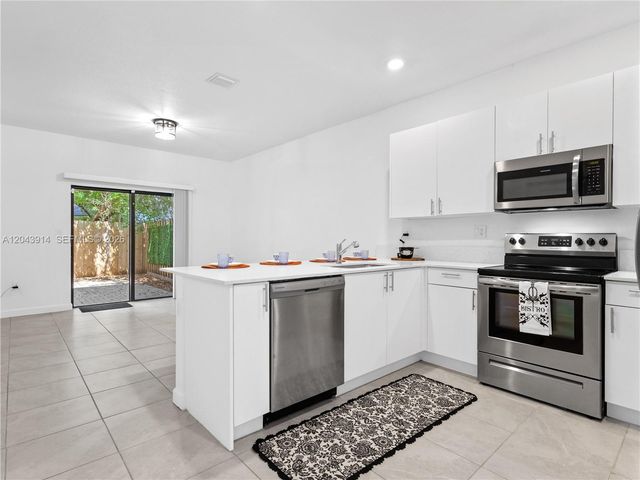 28562 SW 134th Court, Miami, FL 33033