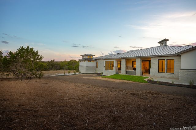 1758 Paradise Parkway, Canyon Lake, TX 78133