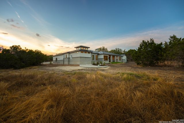 1758 Paradise Parkway, Canyon Lake, TX 78133
