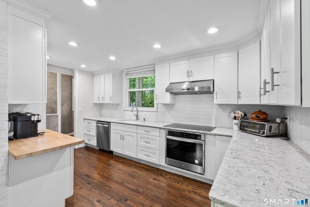 13 Alewives Road, Norwalk, CT 06850