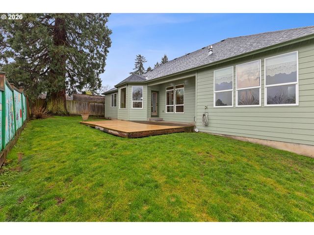 1860 Se RAFAELA Ln, Milwaukie, OR 97222