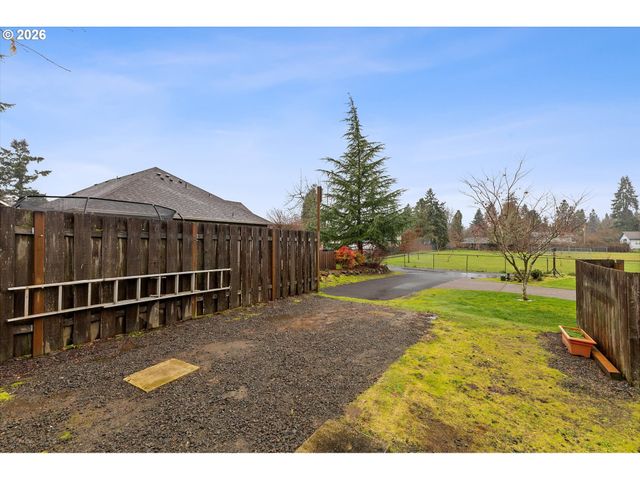 1860 Se RAFAELA Ln, Milwaukie, OR 97222