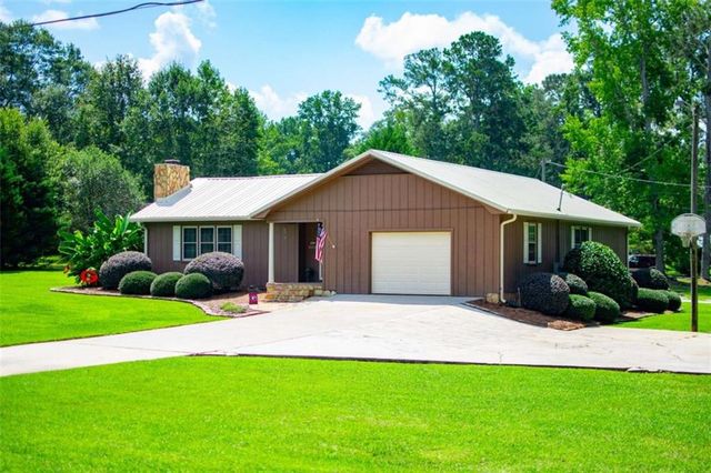 401 W Jonesville Road W, Bowdon, GA 30108