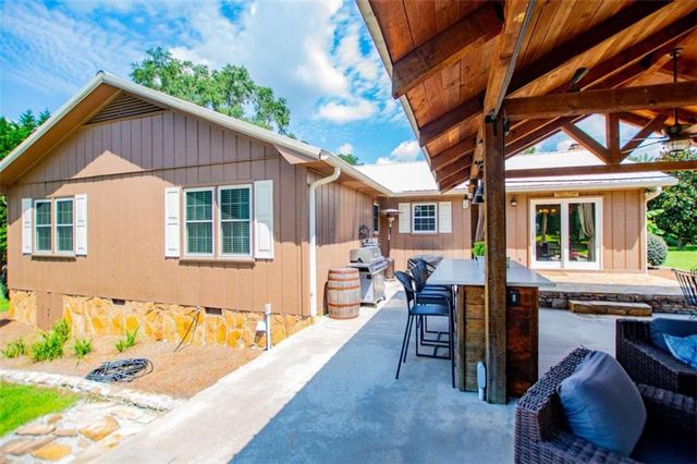 401 W Jonesville Road W, Bowdon, GA 30108
